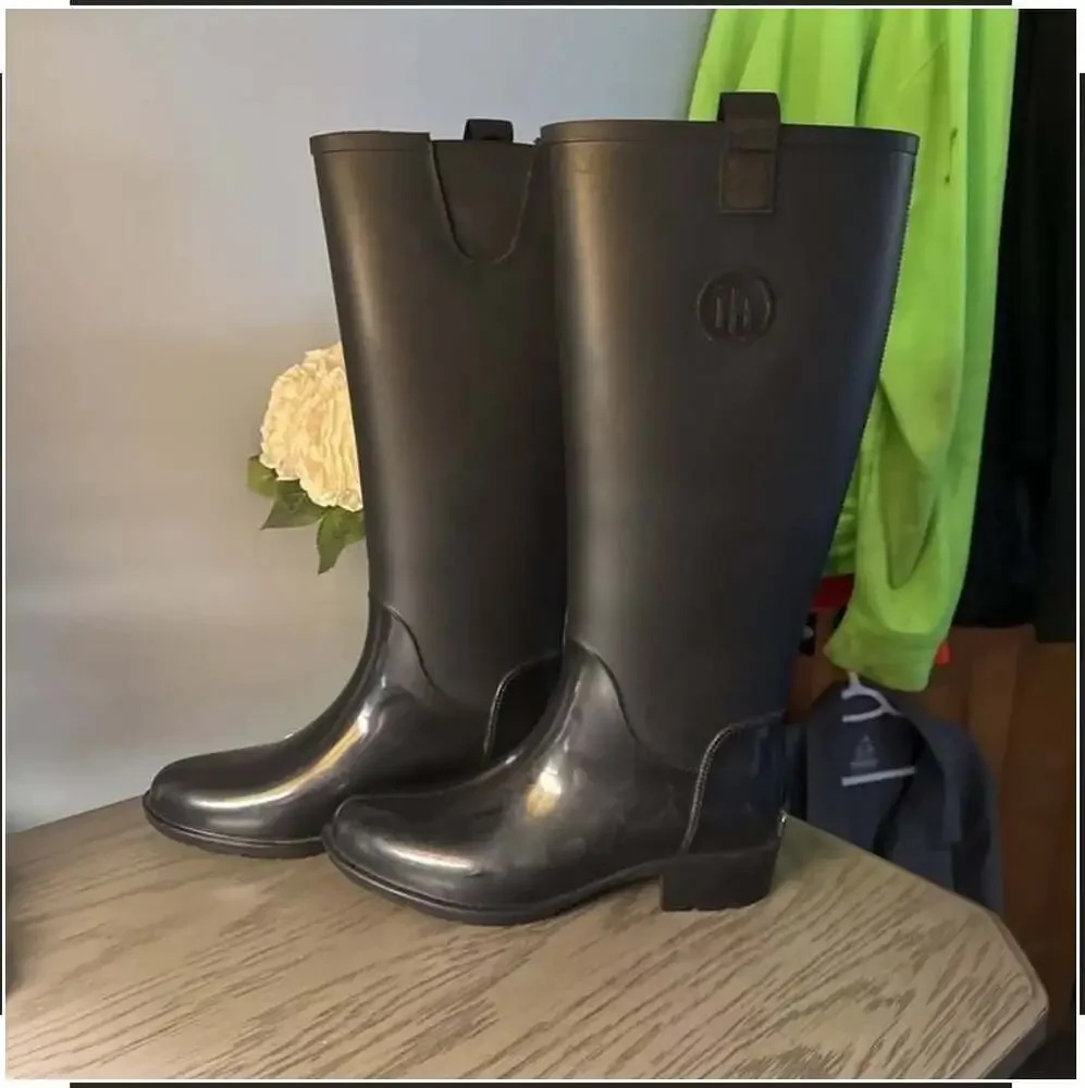 Tommy Hilfiger Women's Karissa Rain Boots‎ Black NWT